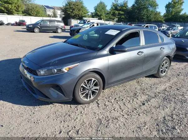 3KPF24AD0PE515885 2023 KIA FORTE - Image 2