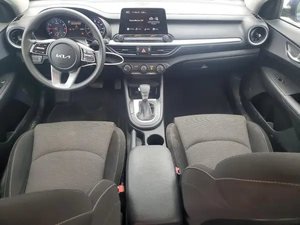 3KPF24AD0PE518253 2023 KIA FORTE - Image 8