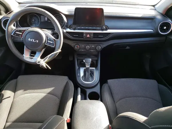 3KPF24AD0PE520410 2023 KIA FORTE - Image 8
