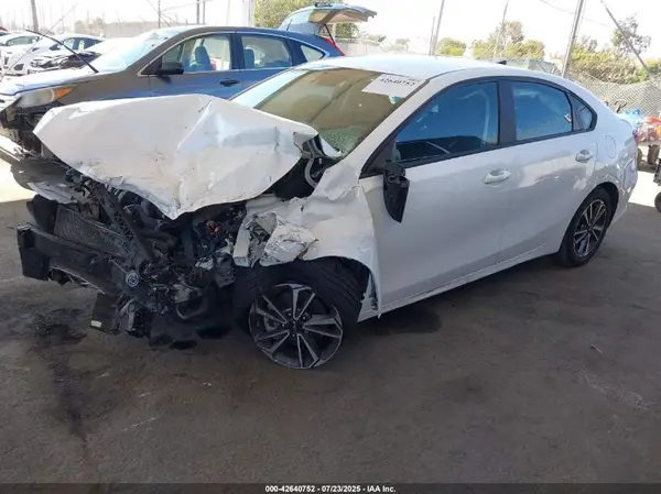 3KPF24AD0PE522304 2023 KIA FORTE - Image 2
