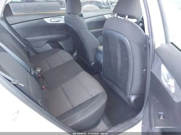 3KPF24AD0PE522304 2023 KIA FORTE - Image 8