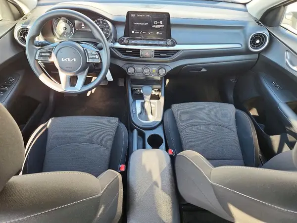 3KPF24AD0PE522318 2023 KIA FORTE - Image 8