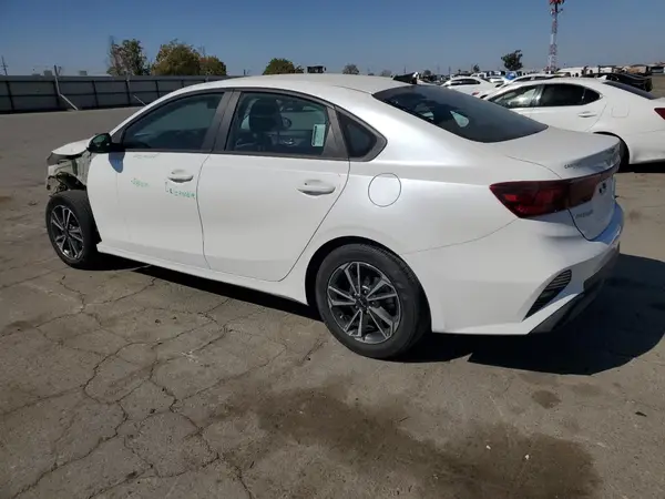 3KPF24AD0PE524313 2023 KIA FORTE - Image 2