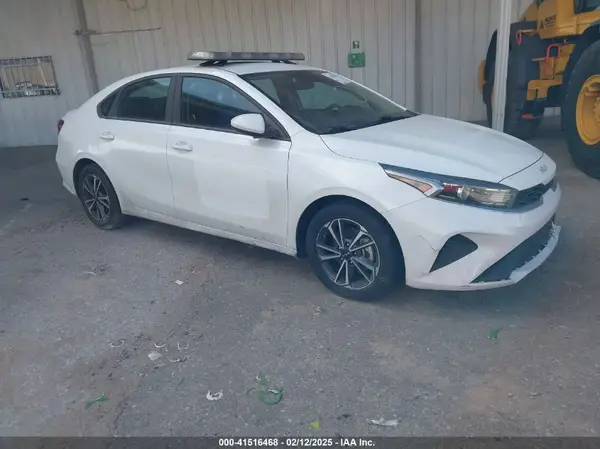 3KPF24AD0PE525719 2023 KIA FORTE - Image 1