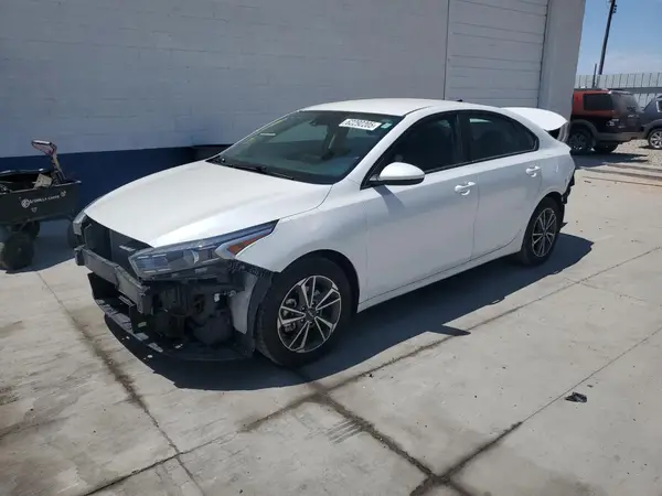 3KPF24AD0PE525963 2023 KIA FORTE - Image 1