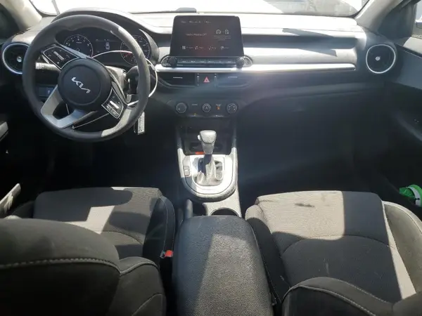 3KPF24AD0PE525963 2023 KIA FORTE - Image 8