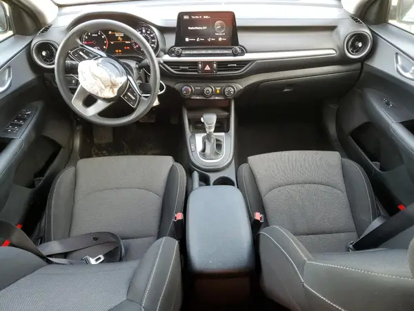 3KPF24AD0PE526286 2023 KIA FORTE - Image 8
