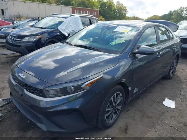 3KPF24AD0PE530936 2023 KIA FORTE - Image 2
