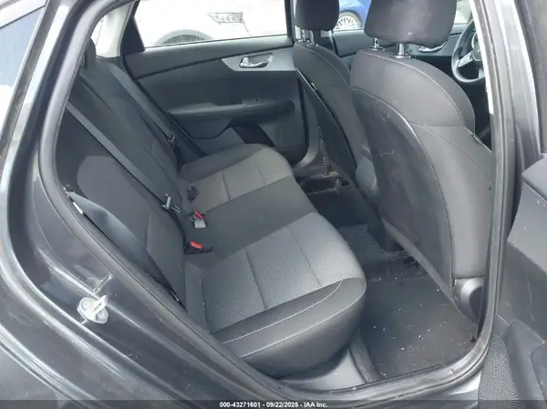 3KPF24AD0PE530936 2023 KIA FORTE - Image 8