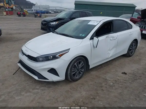 3KPF24AD0PE538244 2023 KIA FORTE - Image 2