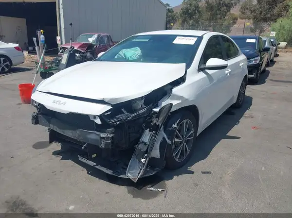 3KPF24AD0PE538941 2023 KIA FORTE - Image 2