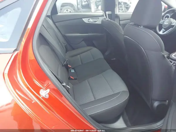 3KPF24AD0PE543301 2023 KIA FORTE - Image 8