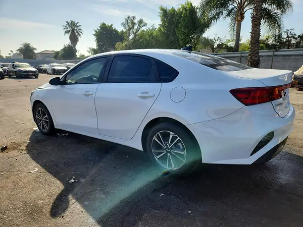 3KPF24AD0PE551057 2023 KIA FORTE - Image 2