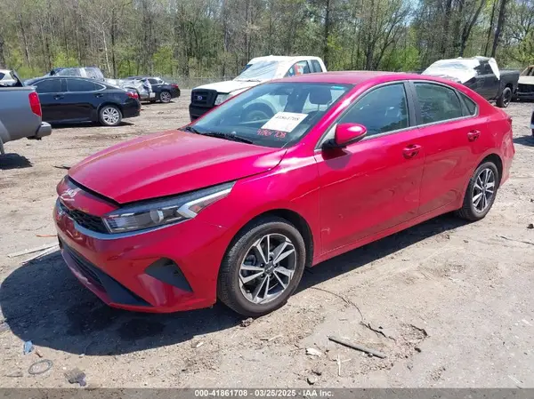 3KPF24AD0PE555884 2023 KIA FORTE - Image 2