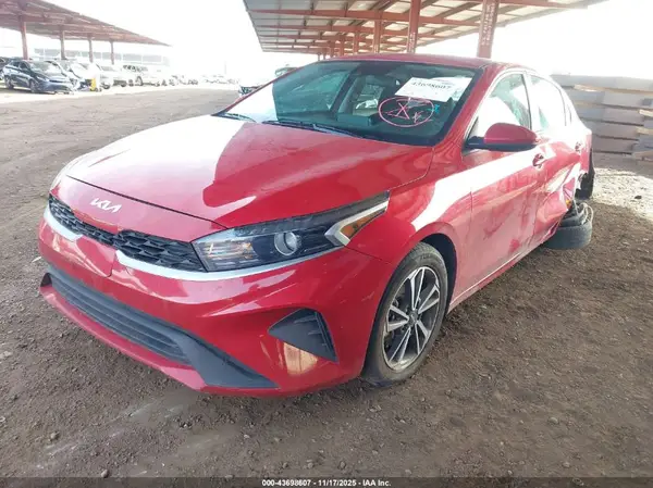 3KPF24AD0PE565203 2023 KIA FORTE - Image 2