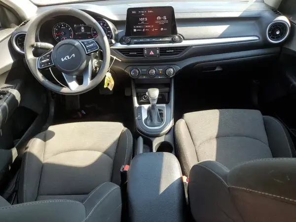 3KPF24AD0PE566173 2023 KIA FORTE - Image 8