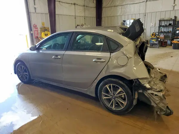 3KPF24AD0PE566206 2023 KIA FORTE - Image 2