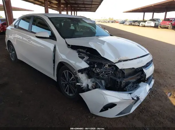 3KPF24AD0PE566383 2023 KIA FORTE - Image 1
