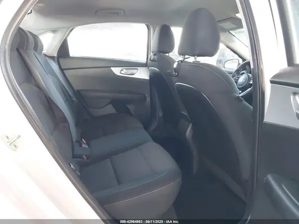 3KPF24AD0PE566383 2023 KIA FORTE - Image 8