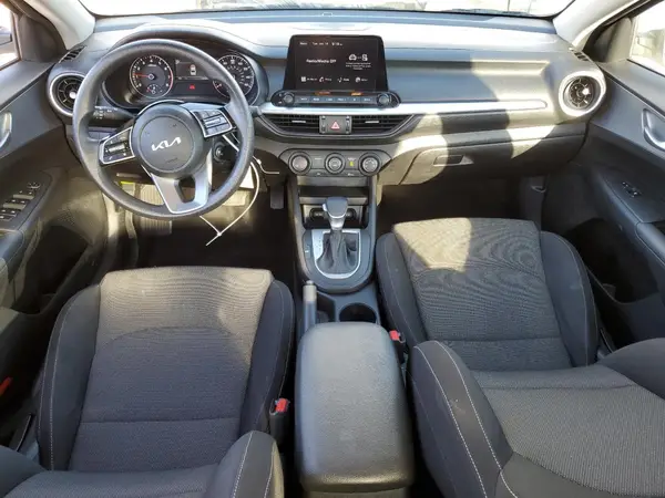 3KPF24AD0PE567338 2023 KIA FORTE - Image 8