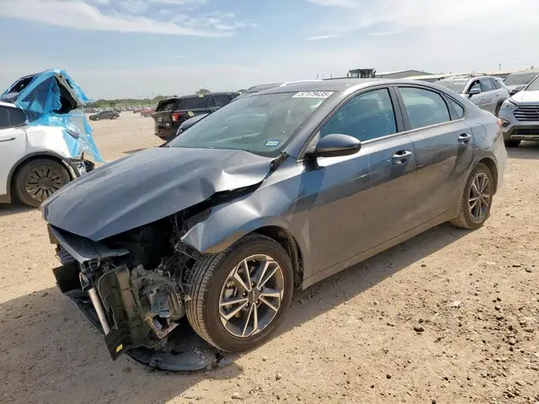 3KPF24AD0PE567923 2023 KIA FORTE - Image 1