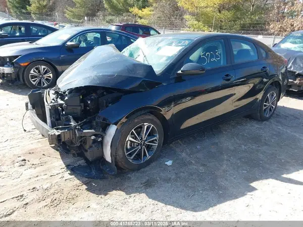 3KPF24AD0PE569770 2023 KIA FORTE - Image 2