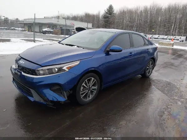 3KPF24AD0PE570577 2023 KIA FORTE - Image 2