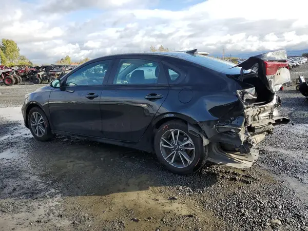 3KPF24AD0PE575925 2023 KIA FORTE - Image 2