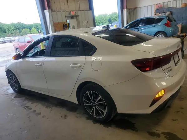 3KPF24AD0PE579781 2023 KIA FORTE - Image 2