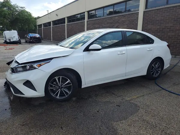 3KPF24AD0PE587525 2023 KIA FORTE - Image 1