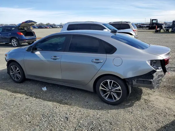 3KPF24AD0PE587699 2023 KIA FORTE - Image 2