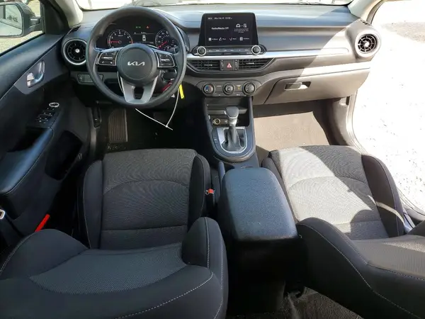 3KPF24AD0PE587699 2023 KIA FORTE - Image 8