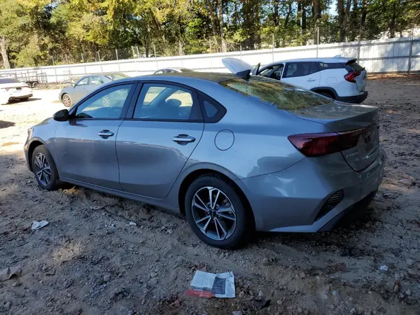 3KPF24AD0PE588934 2023 KIA FORTE - Image 2