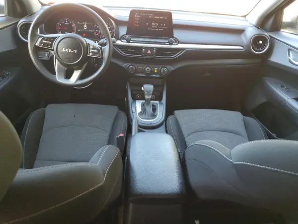 3KPF24AD0PE588934 2023 KIA FORTE - Image 8