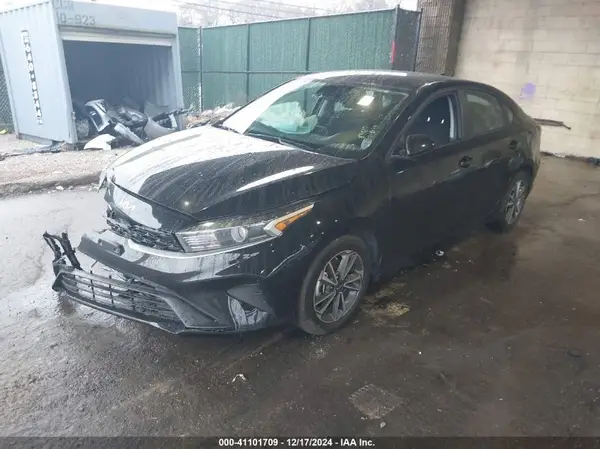 3KPF24AD0PE589341 2023 KIA FORTE - Image 2