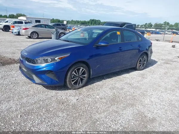 3KPF24AD0PE595642 2023 KIA FORTE - Image 2