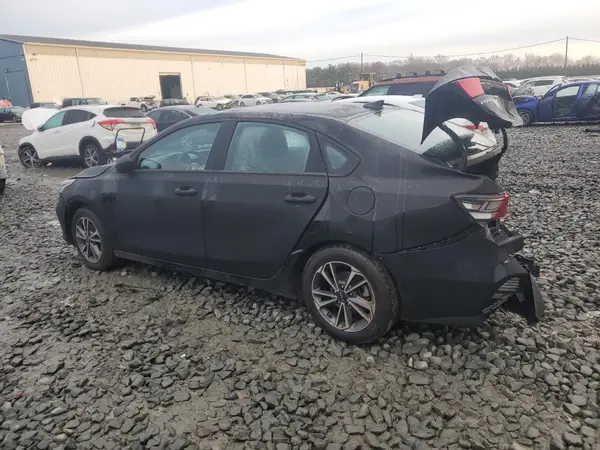 3KPF24AD0PE598105 2023 KIA FORTE - Image 2