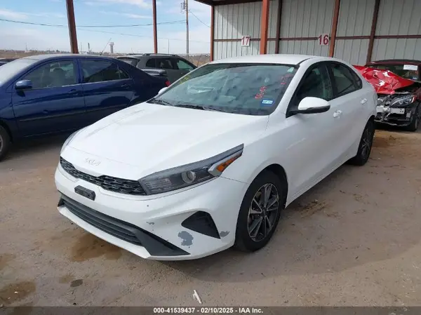 3KPF24AD0PE600547 2023 KIA FORTE - Image 2