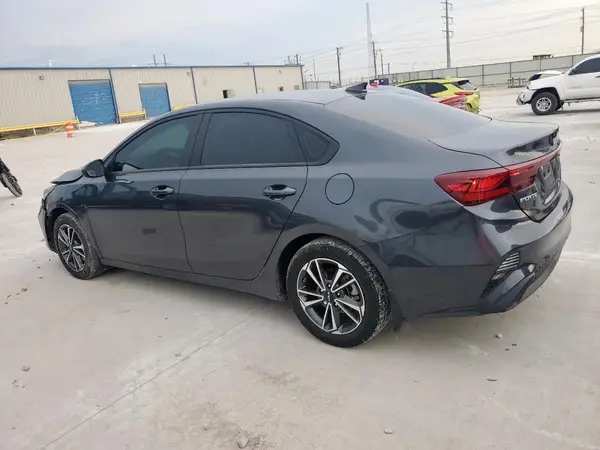 3KPF24AD0PE603318 2023 KIA FORTE - Image 2