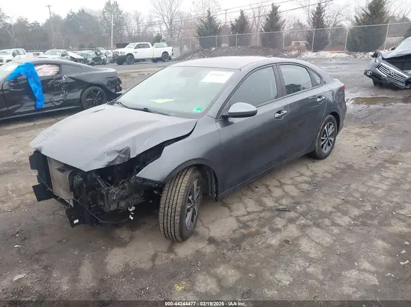 3KPF24AD0PE604386 2023 KIA FORTE - Image 2