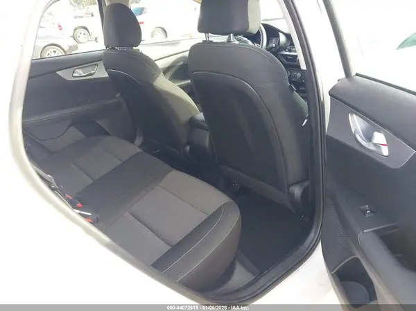 3KPF24AD0PE609071 2023 KIA FORTE - Image 8