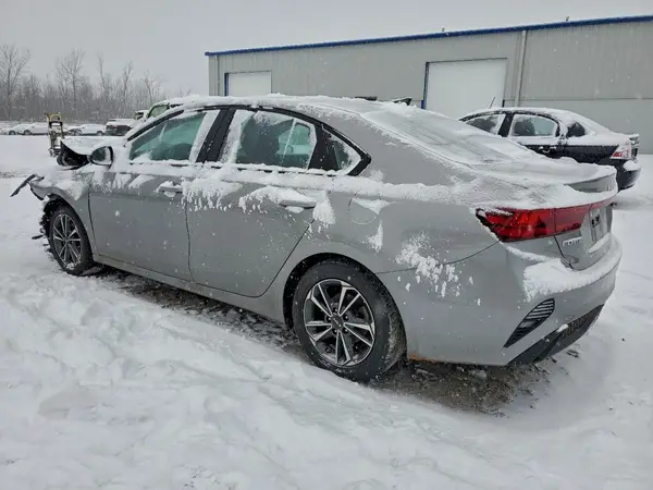 3KPF24AD0PE611077 2023 KIA FORTE - Image 2