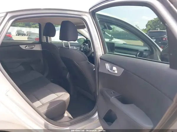 3KPF24AD0PE611483 2023 KIA FORTE - Image 8