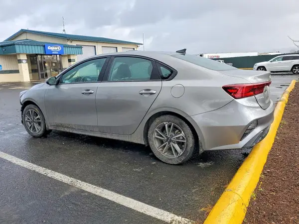 3KPF24AD0PE612066 2023 KIA FORTE - Image 2