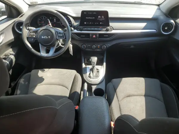 3KPF24AD0PE615646 2023 KIA FORTE - Image 8