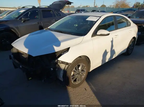 3KPF24AD0PE616988 2023 KIA FORTE - Image 2