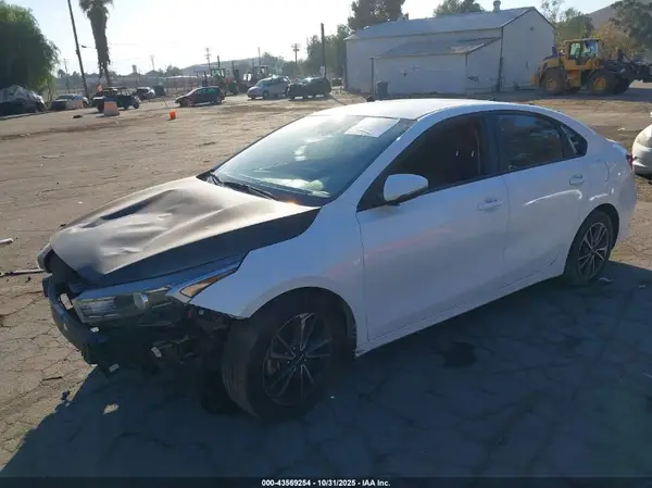 3KPF24AD0PE616991 2023 KIA FORTE - Image 2