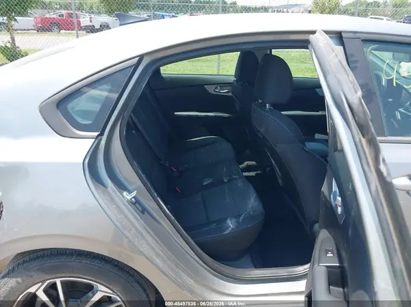3KPF24AD0PE618806 2023 KIA FORTE - Image 8