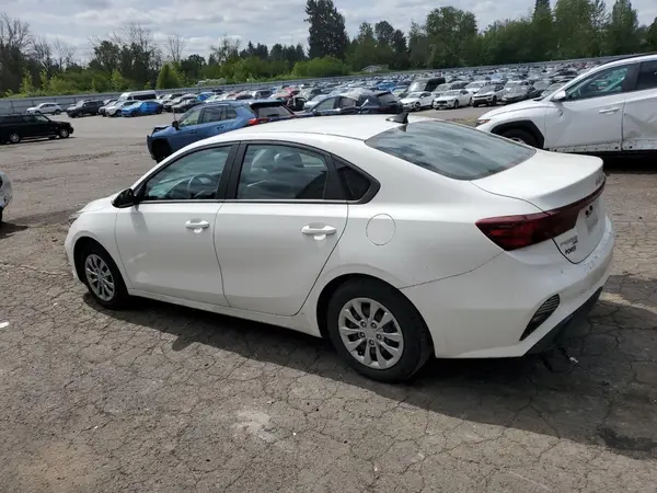 3KPF24AD0PE620328 2023 KIA FORTE - Image 2