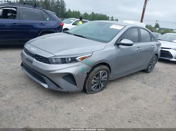 3KPF24AD0PE621253 2023 KIA FORTE - Image 2
